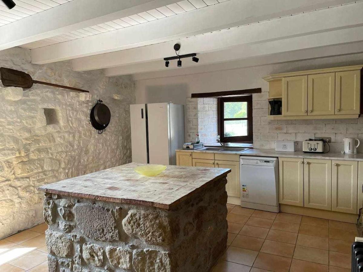 Mieres  Mas Planella Casa Rural מראה חיצוני תמונה
