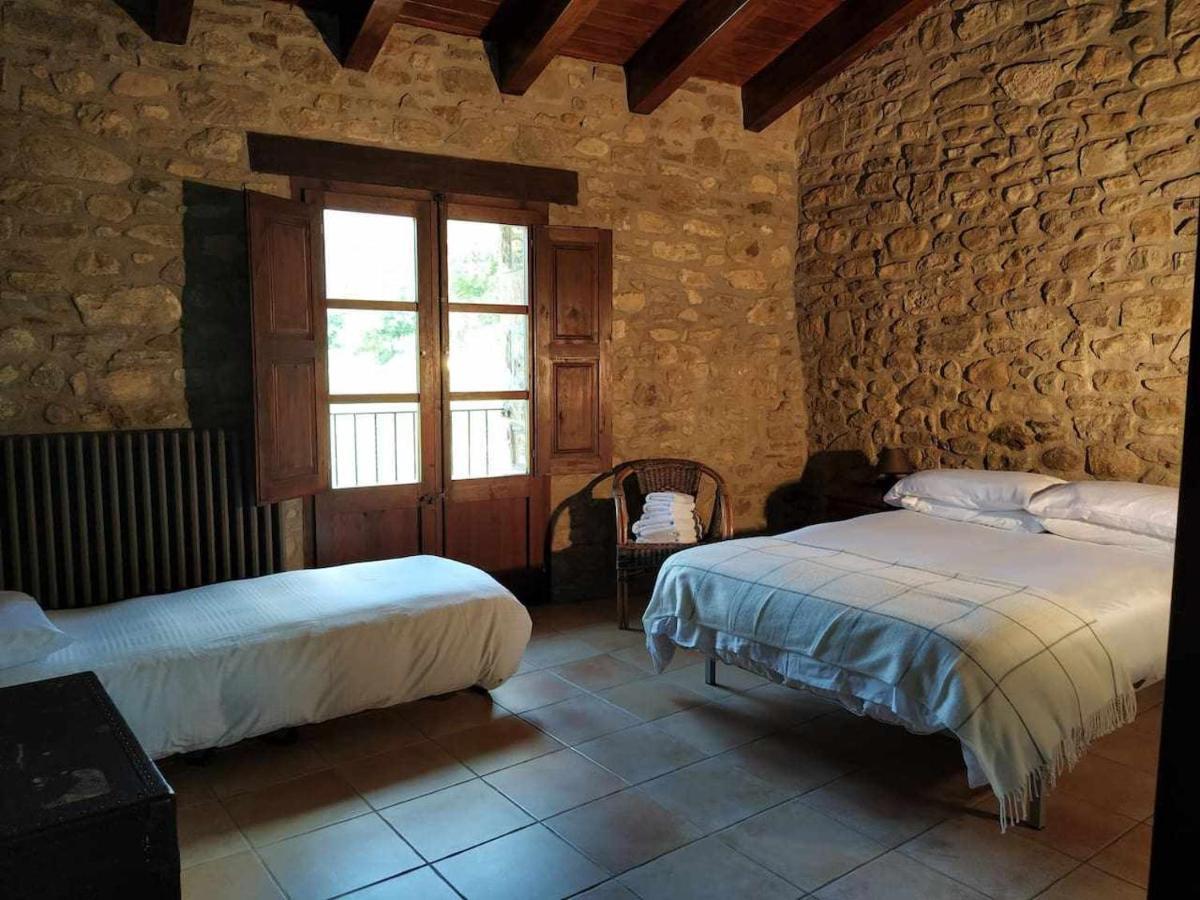 Mieres  Mas Planella Casa Rural מראה חיצוני תמונה