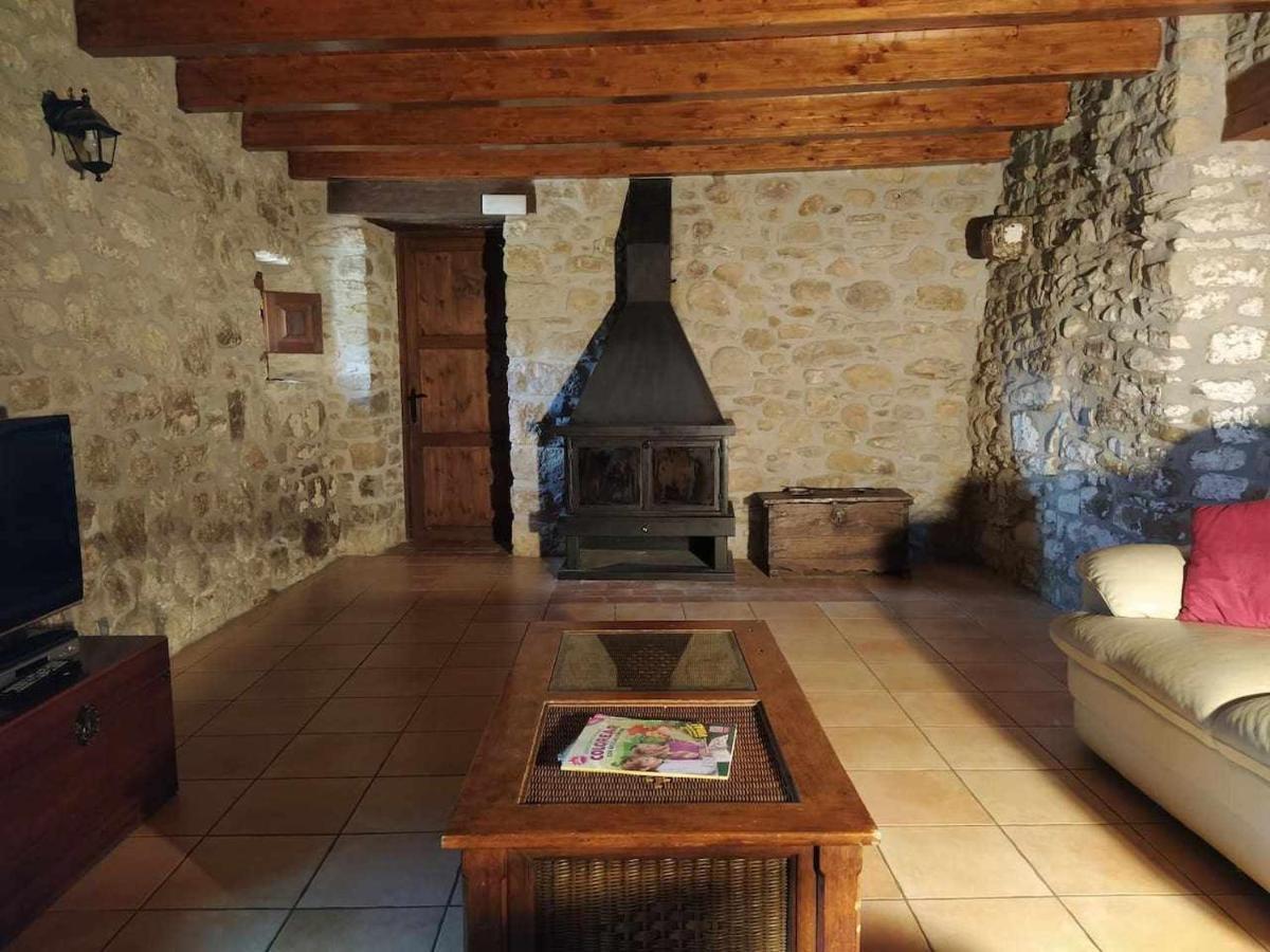 Mieres  Mas Planella Casa Rural מראה חיצוני תמונה